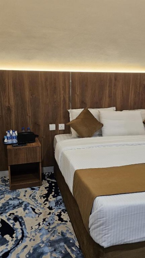 Abeer Al Azizia Hotel image 20